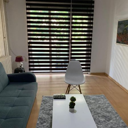 Lungro'S Square Apartment Skopje Eksteriør billede