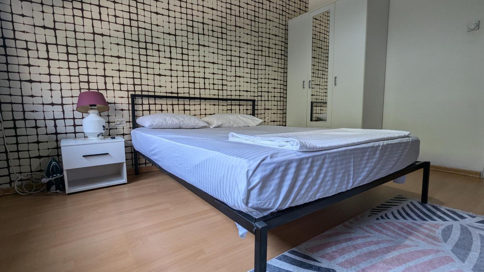 Lungro'S Square Apartment Skopje Eksteriør billede